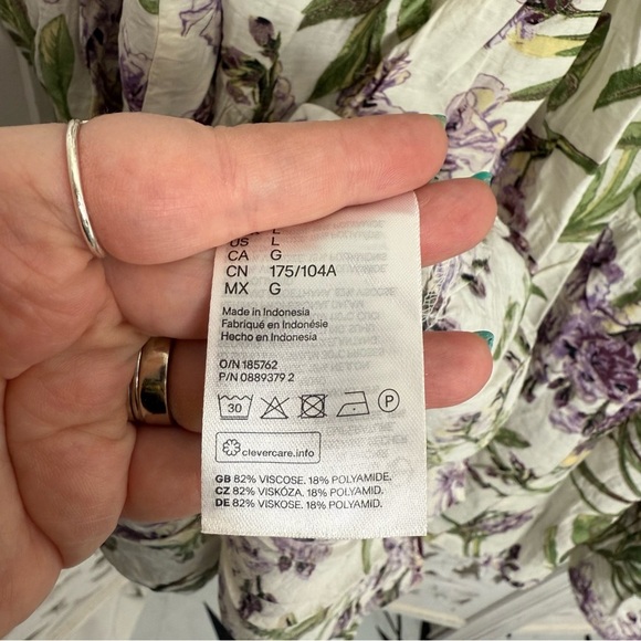 H&M Off White Lavender Floral Trapeze Dress - Picture 6 of 8